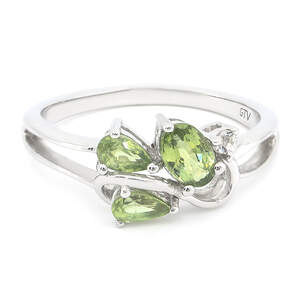 Серебряное кольцо 925пр 2,76г с зелеными шри-ланкийскими сапфирами класса АААА и топазами из США 1,14к
