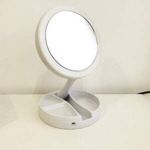 Складное зеркало для макияжа с Led подсветкой круглое увеличительное 10x My Fold Away Mirror. Цвет: белый Складное зеркало для макияжа с Led подсветкой круглое увеличительное 10x My Fold Away Mirror. Цвет: белый